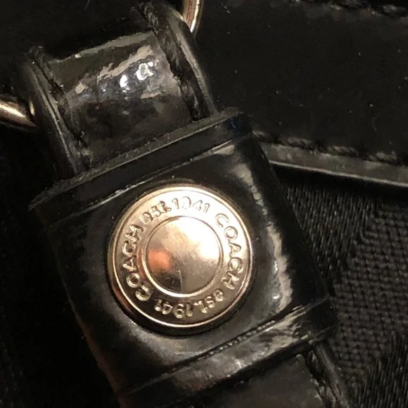 Coach F17574 Signature Tote - Picture 5 of 7